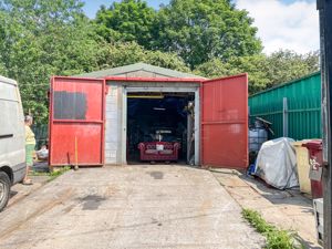 Lock up unit- click for photo gallery